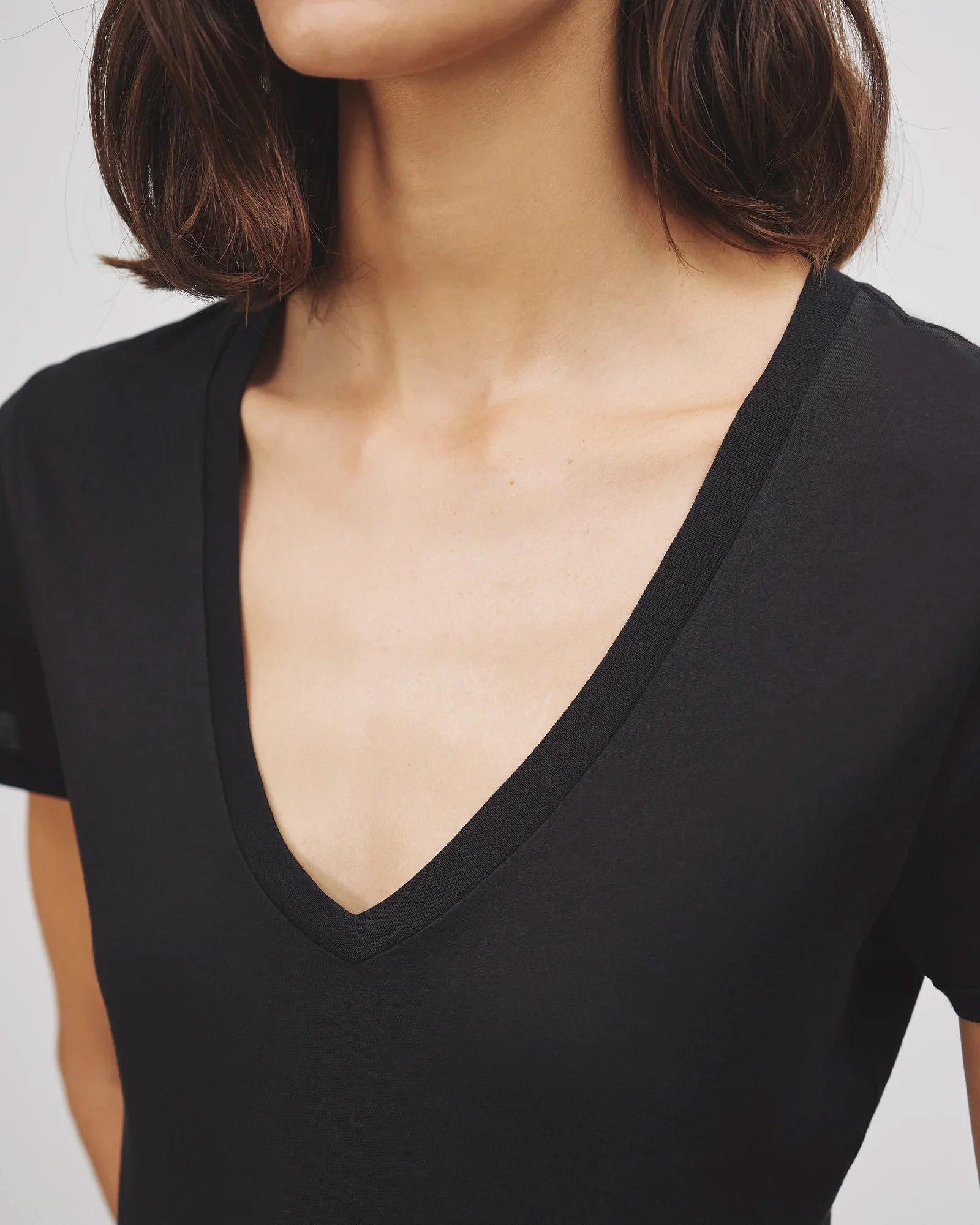 Carol V-Neck Tee Shirt | Black - Image 3