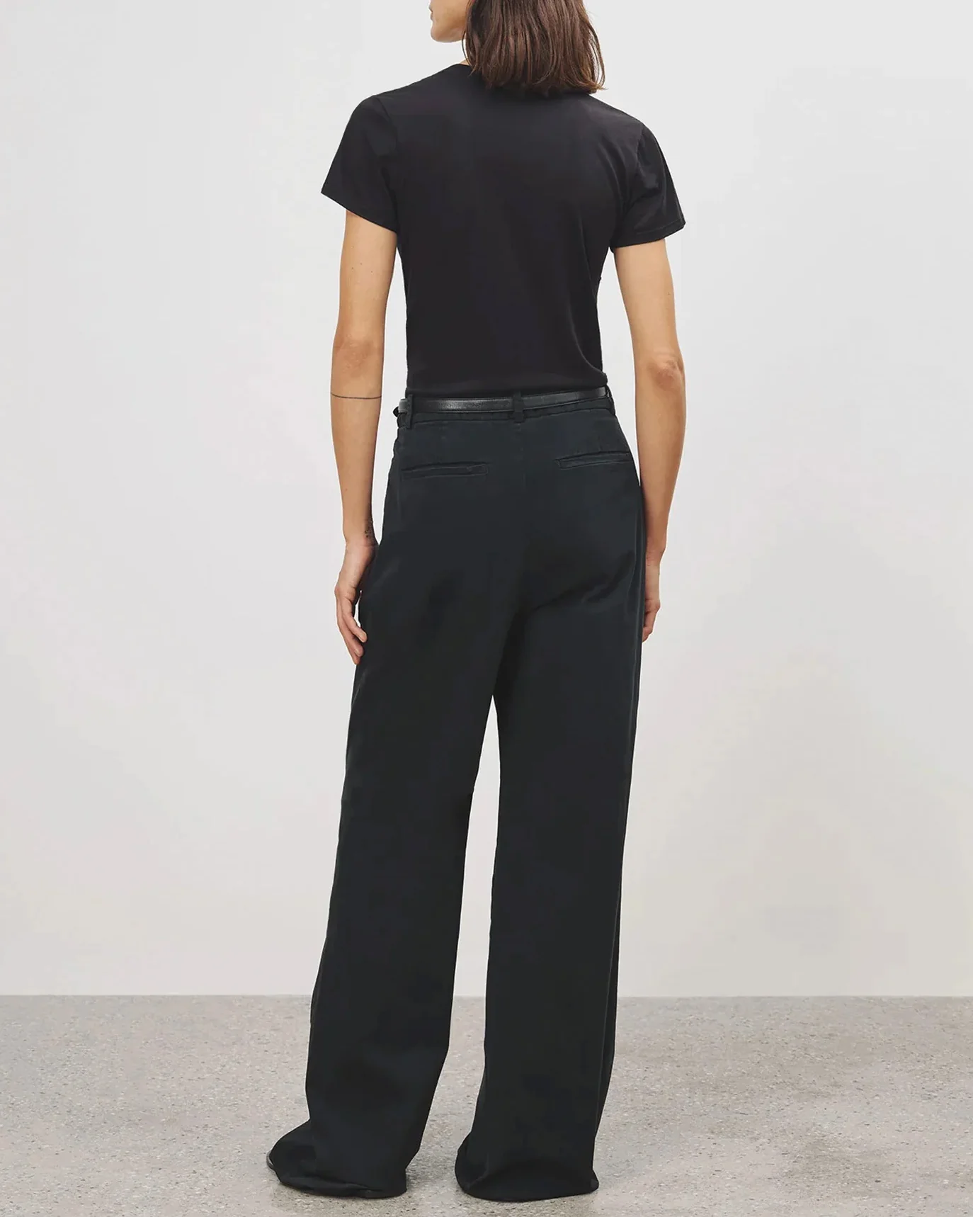 Carol V-Neck Tee Shirt | Black - Image 5