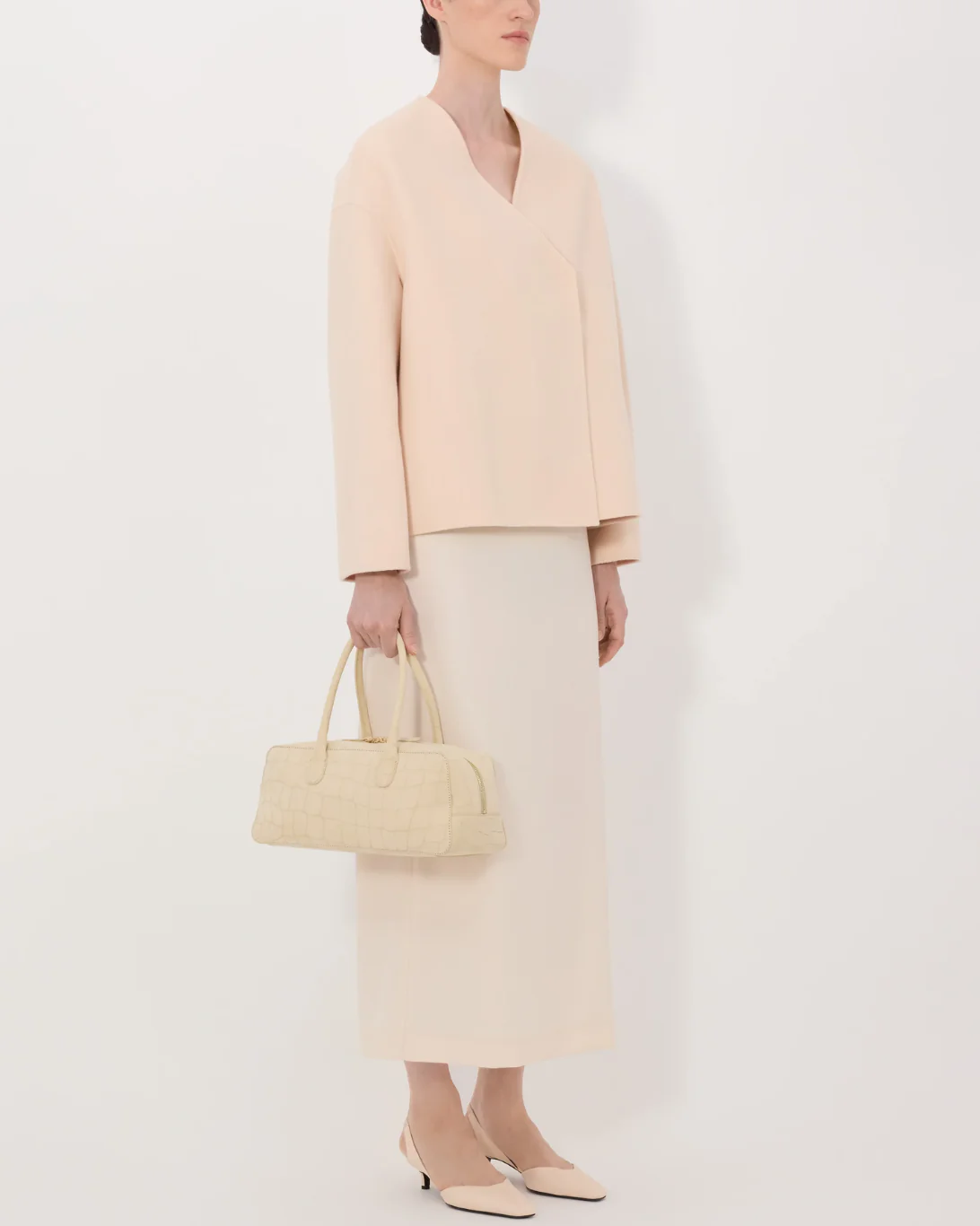 Maara Oval-Shaped Jacket | Cream Rose - Image 3